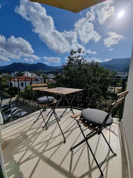 Gems'S Apartment - Luxury 3 Bedroom Penthouse With Pool Karavas  외부 사진